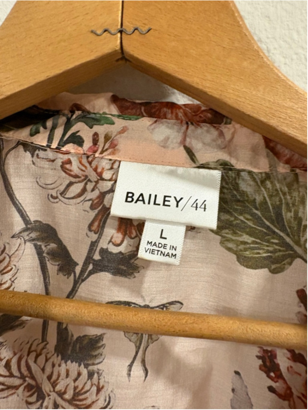 Bailey 44 Pink Floral Puff Short Sleeve Button Down Blouse Shirt L - Picture 2 of 5